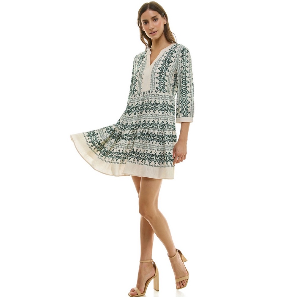 New Figueroa & Flower V-Neck Elbow Sleeve Dress
